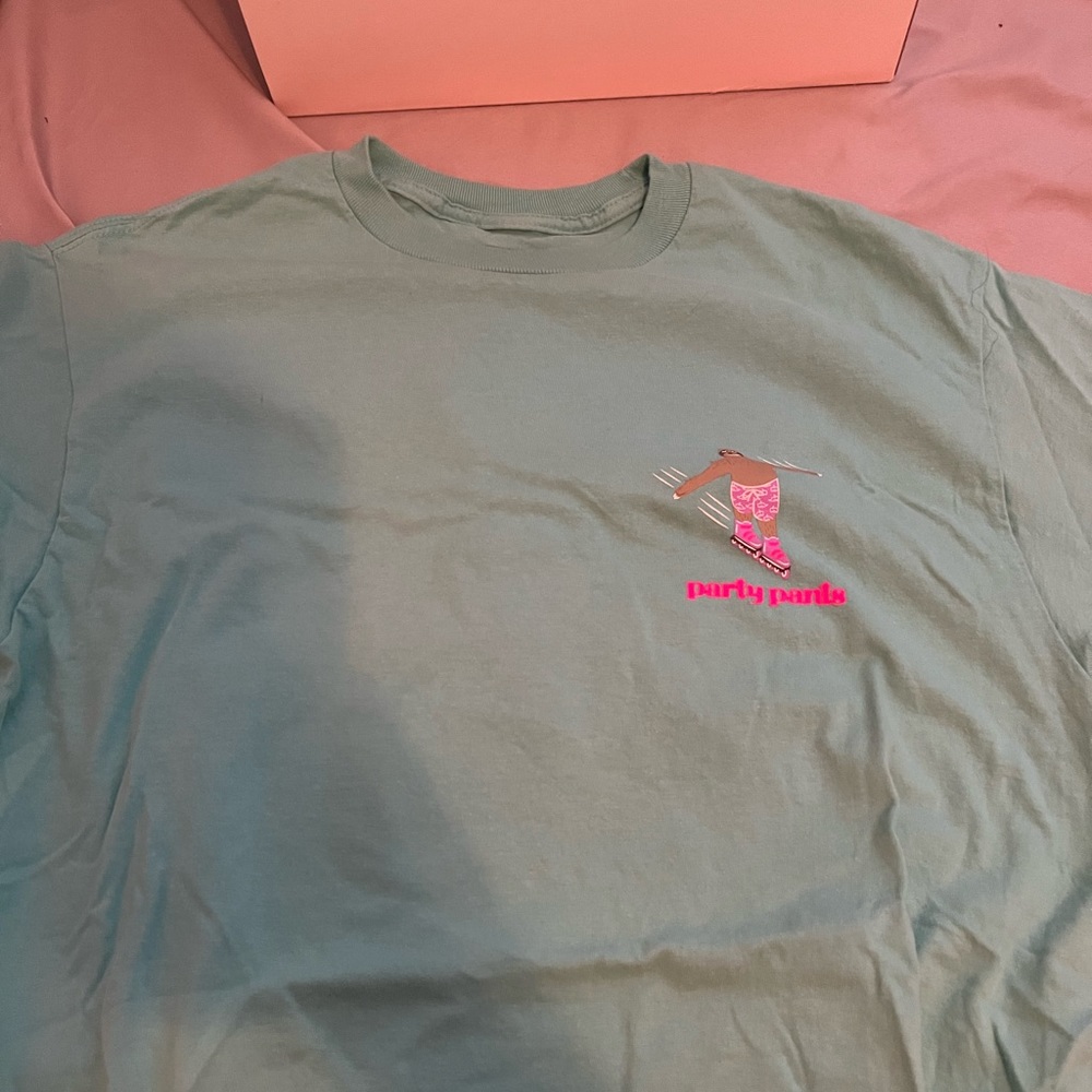 PARTY PANTS Mens medium teal “Slow your roll” sloth tee
